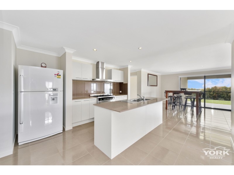 34 Lockyer Street, Kleinton QLD 4352