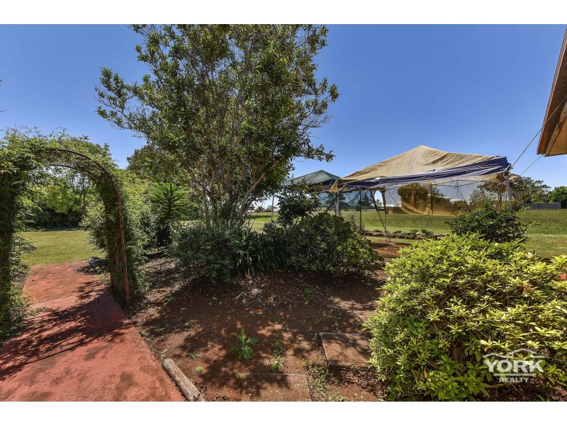 10 Eclipse Court, Highfields QLD 4352