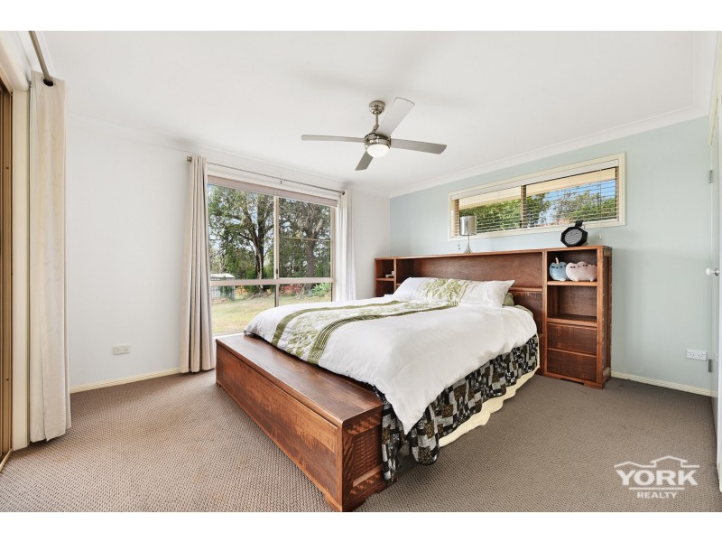 10 Ironbark Crescent, Meringandan QLD 4352