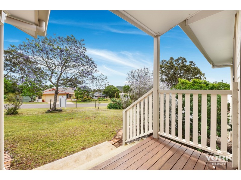 10 Ironbark Crescent, Meringandan QLD 4352