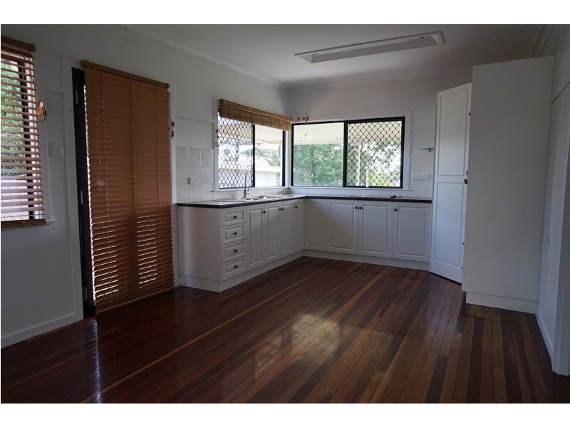 22 Blackdown Street, Harristown QLD 4350