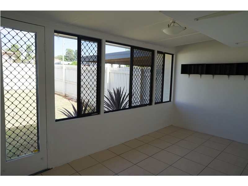 22 Blackdown Street, Harristown QLD 4350