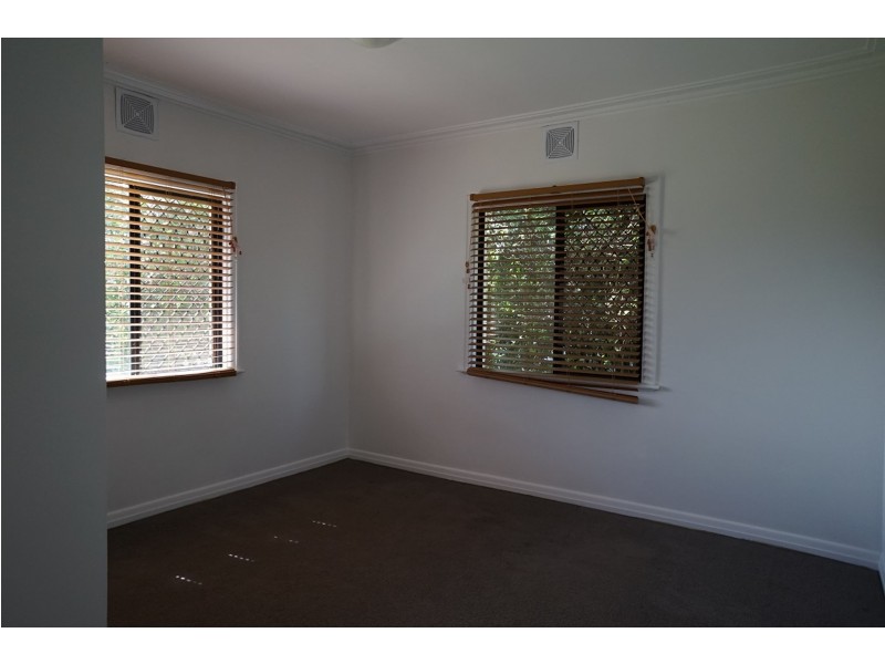 22 Blackdown Street, Harristown QLD 4350