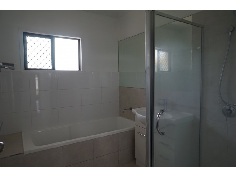 22 Blackdown Street, Harristown QLD 4350