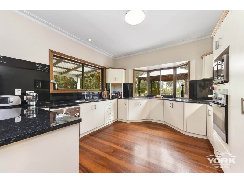 110 Happy Valley Road, Cabarlah QLD 4352