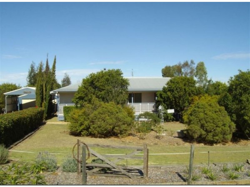 9 Jackson Street, Nobby QLD 4360