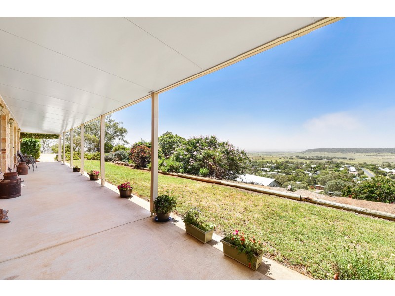 15 Darel Street, Kingsthorpe QLD 4400