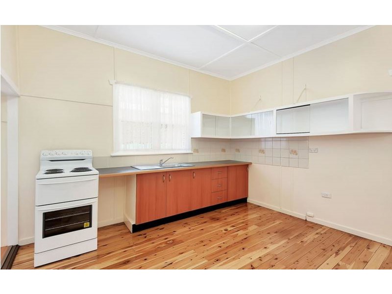 1a Gatfield Street, Newtown QLD 4350