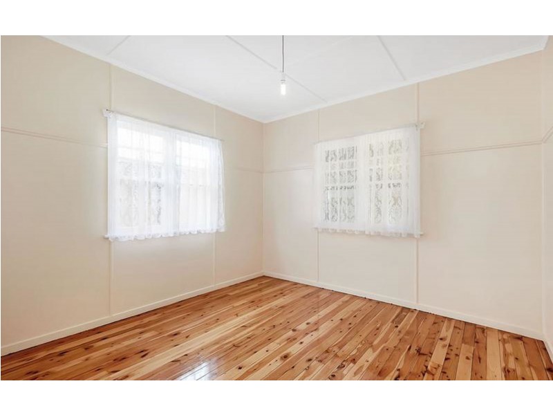 1a Gatfield Street, Newtown QLD 4350