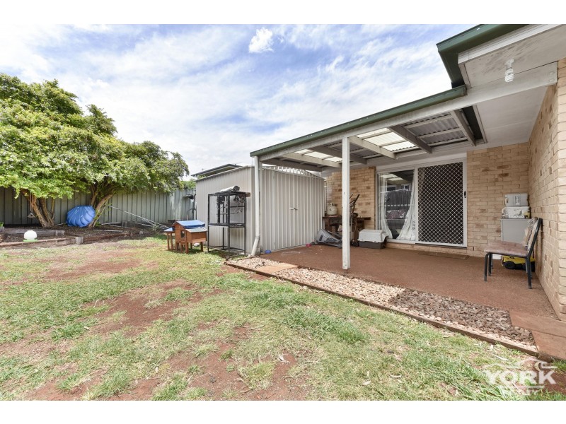 76 Wuth Street, Darling Heights QLD 4350