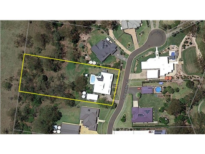 11 Lancaster Court, Top Camp QLD 4350