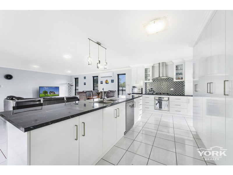 Cawdor QLD 4352
