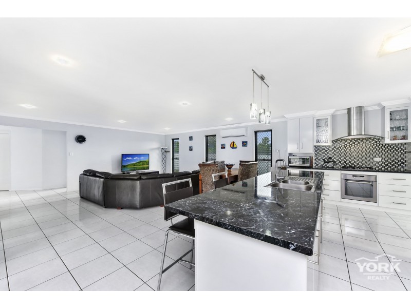 Cawdor QLD 4352