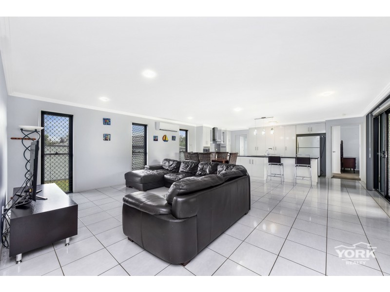 Cawdor QLD 4352