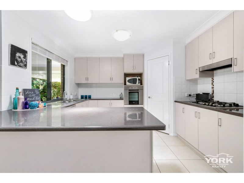 3 Gaudron Close, Wilsonton Heights QLD 4350