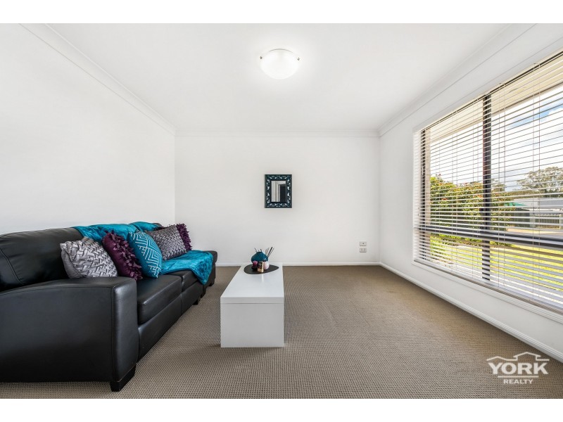 3 Gaudron Close, Wilsonton Heights QLD 4350