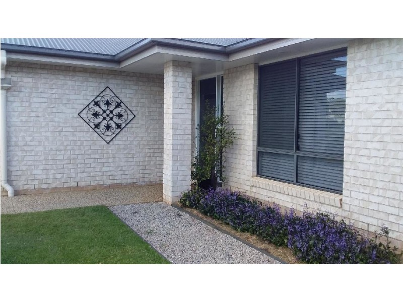 3 Gaudron Close, Wilsonton Heights QLD 4350