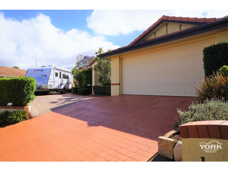 1 Goodman Court, Middle Ridge QLD 4350