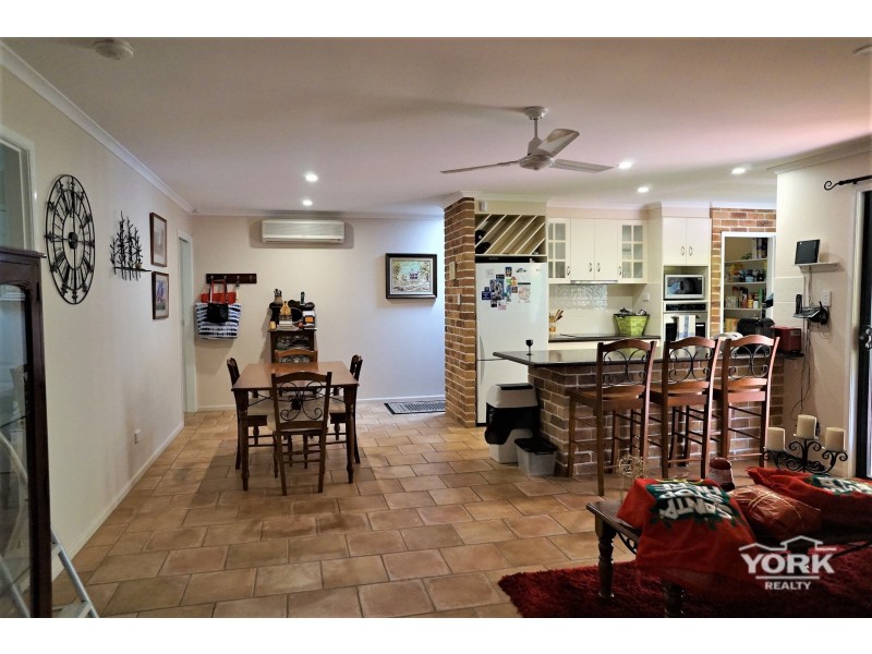 1 Goodman Court, Middle Ridge QLD 4350
