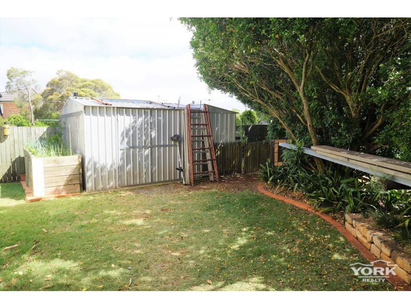 1 Goodman Court, Middle Ridge QLD 4350