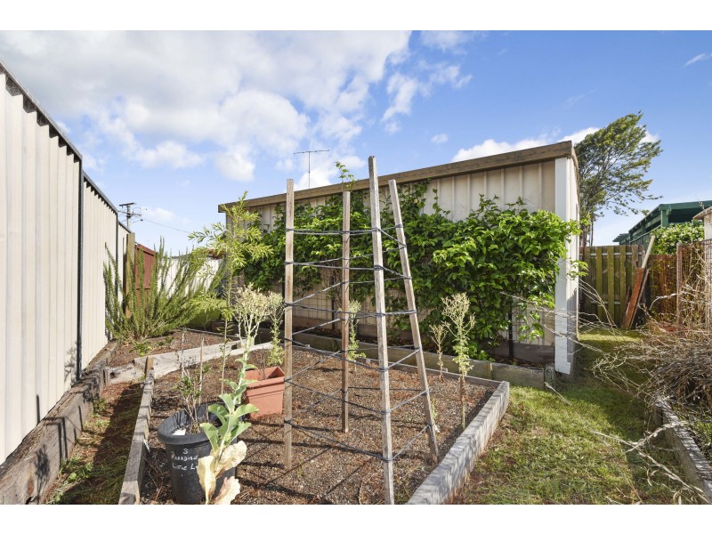 1a Challenor Street, Rockville QLD 4350