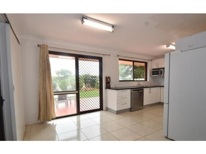 33 Hibiscus Drive, Centenary Heights QLD 4350