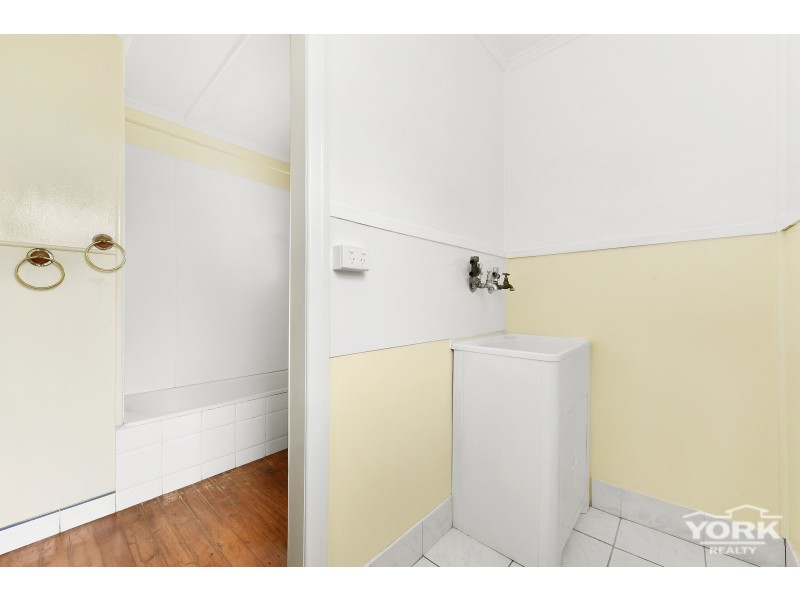 32 Brim Street, Newtown QLD 4350