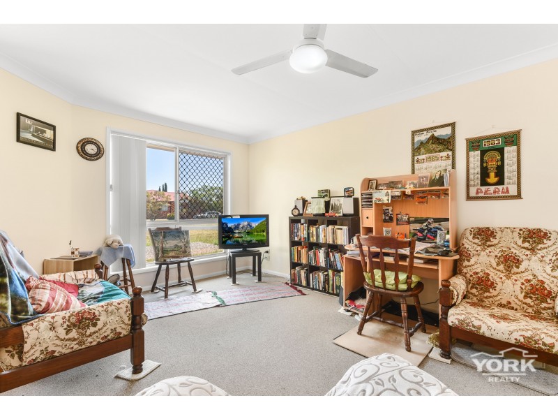 1&2/8 Gabrielle Street, Kearneys Spring QLD 4350