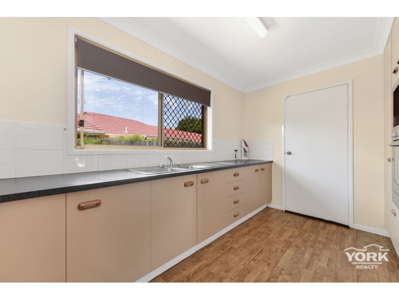 1&2/8 Gabrielle Street, Kearneys Spring QLD 4350
