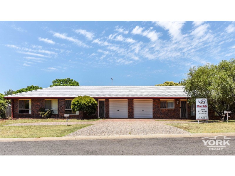 1&2/8 Gabrielle Street, Kearneys Spring QLD 4350
