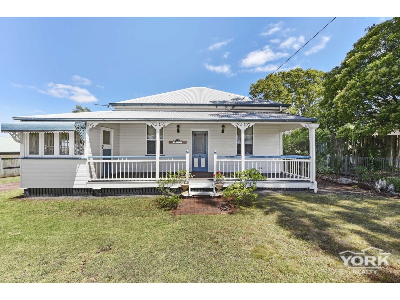 269 New England Highway, Harlaxton QLD 4350