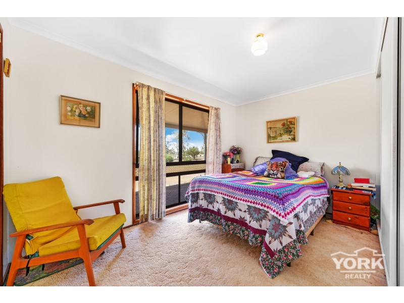 794 Boundary Street, Glenvale QLD 4350