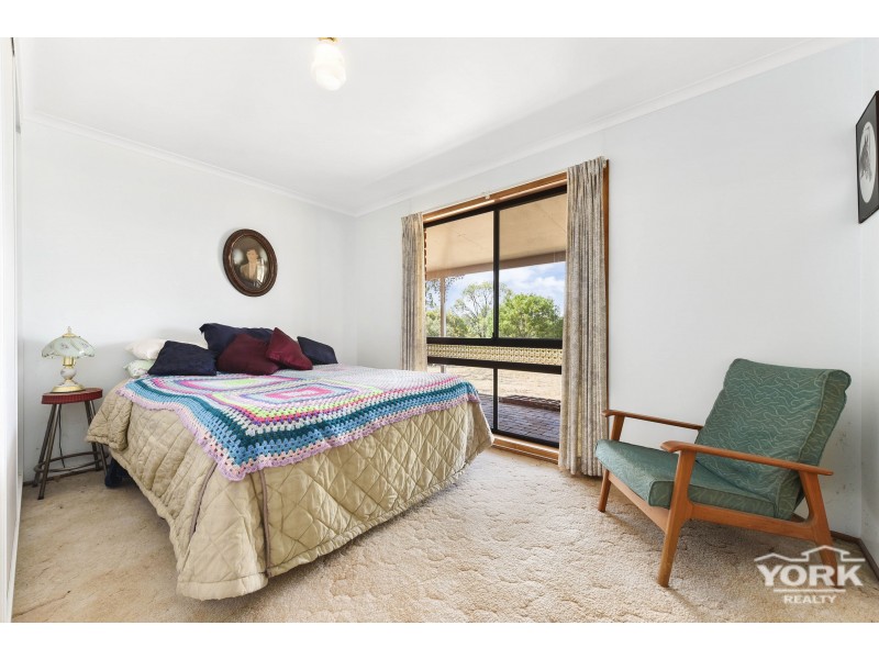 794 Boundary Street, Glenvale QLD 4350