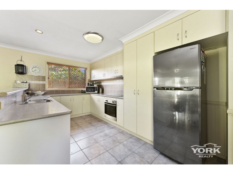 2/14a Hume Street, North Toowoomba QLD 4350