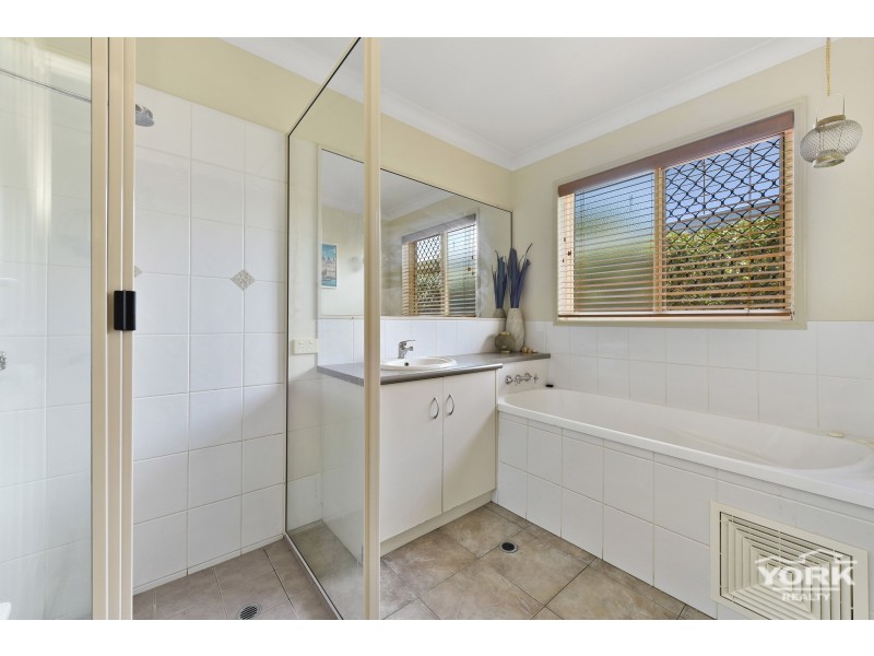 2/14a Hume Street, North Toowoomba QLD 4350