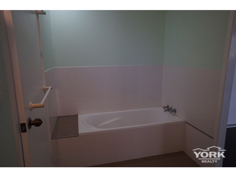 52 Kingsthorpe Glencoe Road, Kingsthorpe QLD 4400