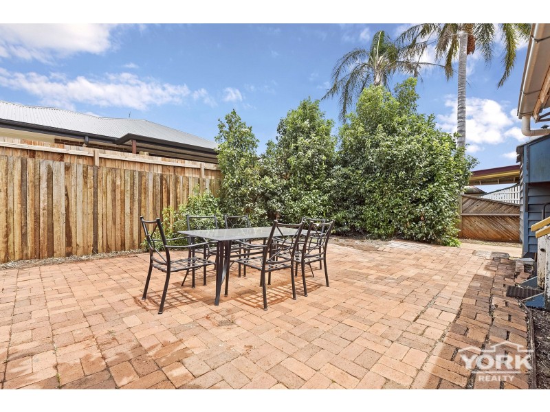 194 South Street, Centenary Heights QLD 4350