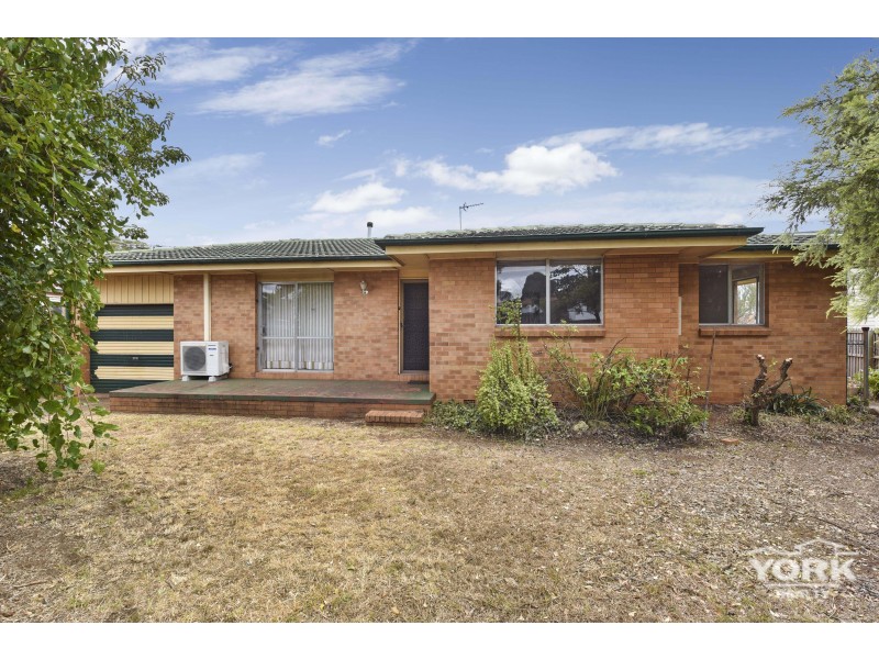 3 Teesdale Avenue, Newtown QLD 4350