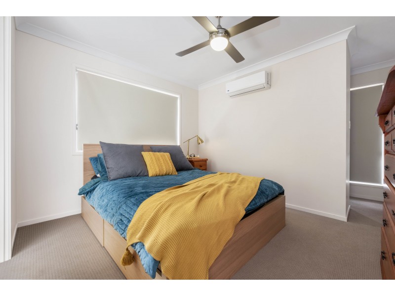 2/24 Sanctuary Drive, Cranley QLD 4350