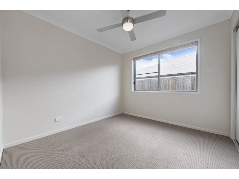 2/24 Sanctuary Drive, Cranley QLD 4350