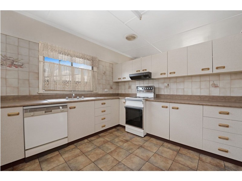 3 Leawarra Street, Wilsonton QLD 4350