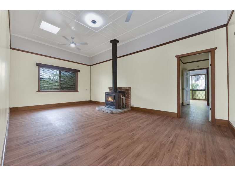 23 Christmas Street, North Toowoomba QLD 4350