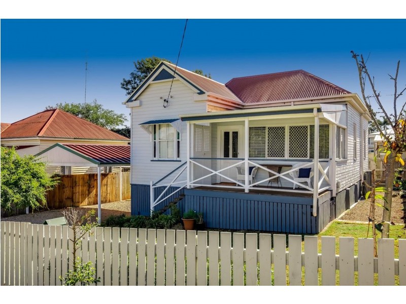 9 Kelfield Street, North Toowoomba QLD 4350