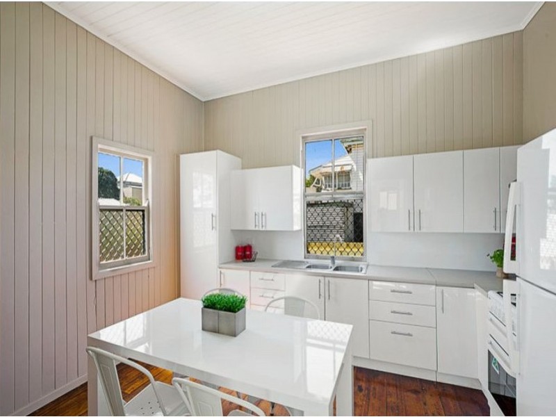 9 Kelfield Street, North Toowoomba QLD 4350