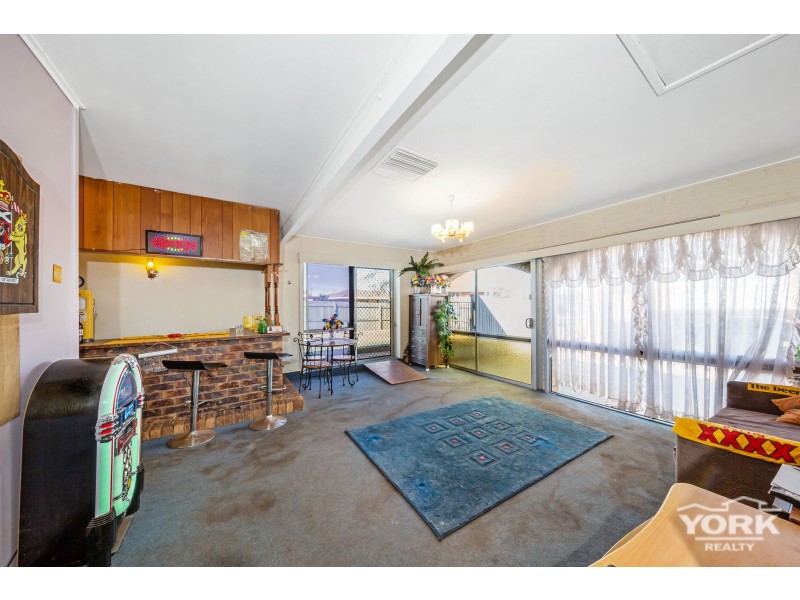 7 Sprott Street, Wilsonton QLD 4350