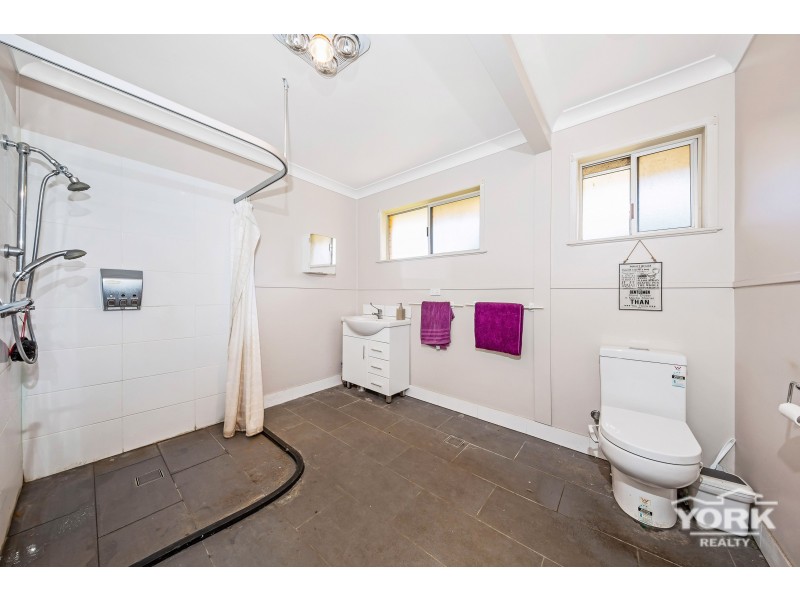 7 Sprott Street, Wilsonton QLD 4350