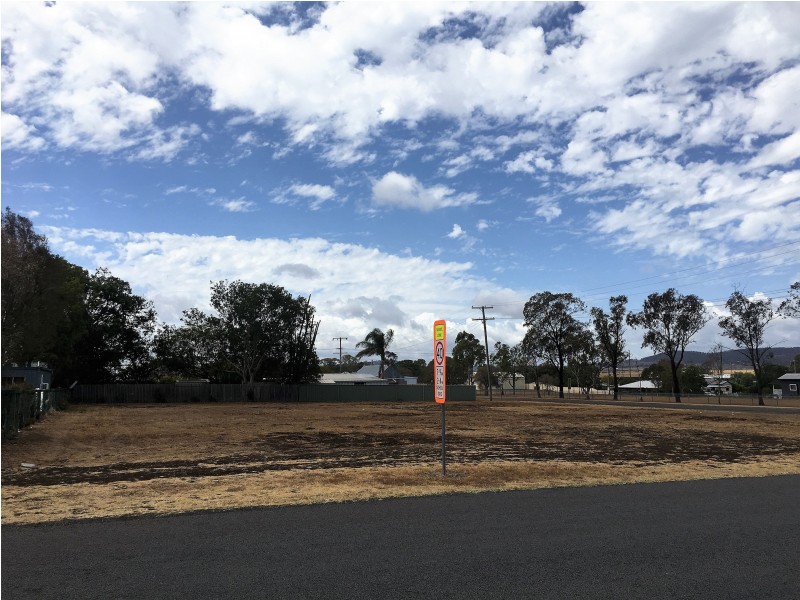 17 High Street, Wyreema QLD 4352