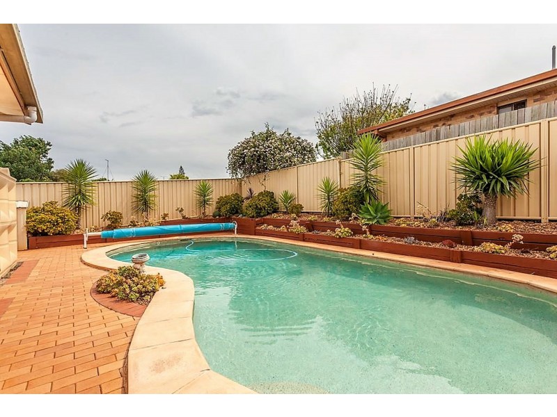 25 Creedon Drive, Kearneys Spring QLD 4350