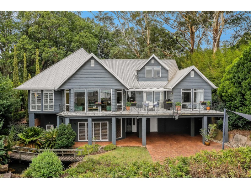 6 Roderic Court, Mount Lofty QLD 4350
