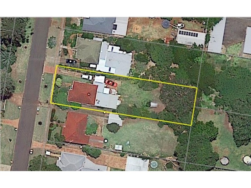 34 Llewellyn Street, Centenary Heights QLD 4350